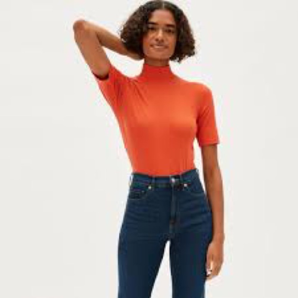 Everlane mock neck tee